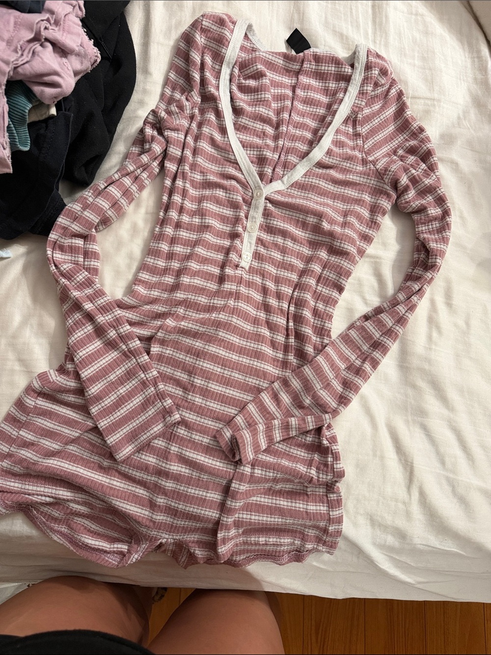 Windsor Striped Long-Sleeve Henley Sleep Romper - Mauve White